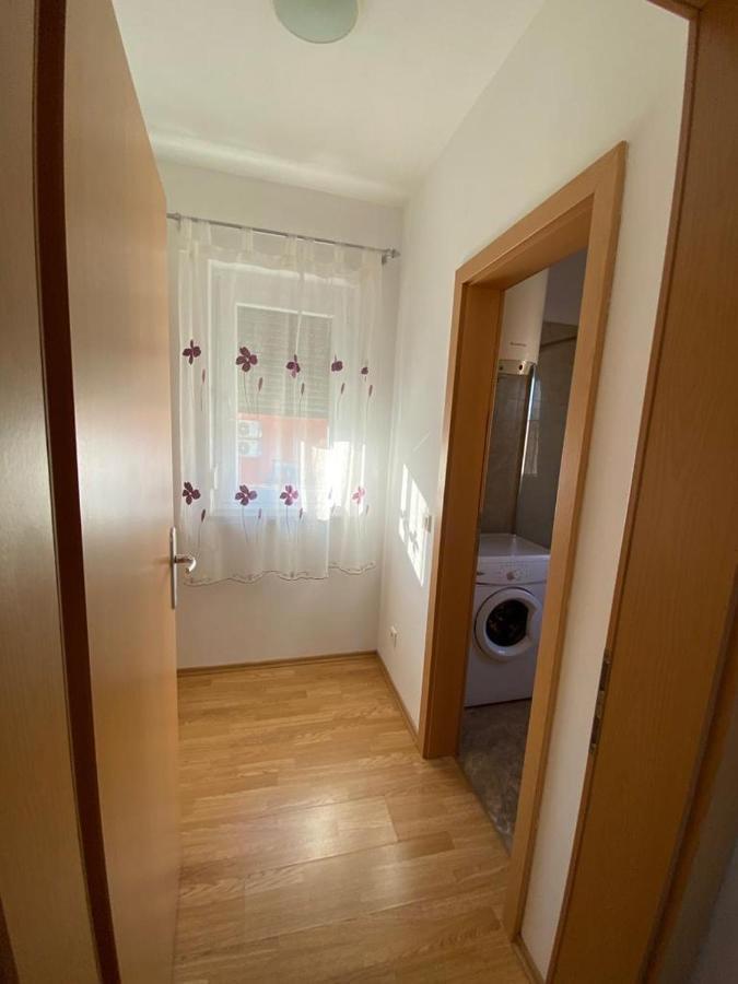 Apartments Ivana With The Pool Rovinjsko Selo Εξωτερικό φωτογραφία